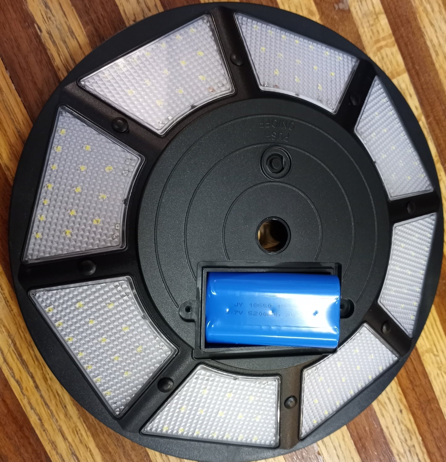 Solar-Light-top-mount-120LED-x-1W-Black-Case-ED